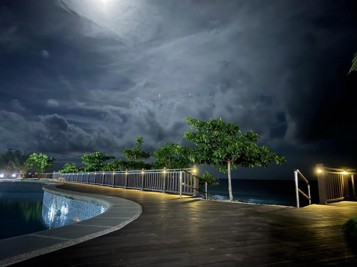 W Golf Resort Oslob Exterior photo