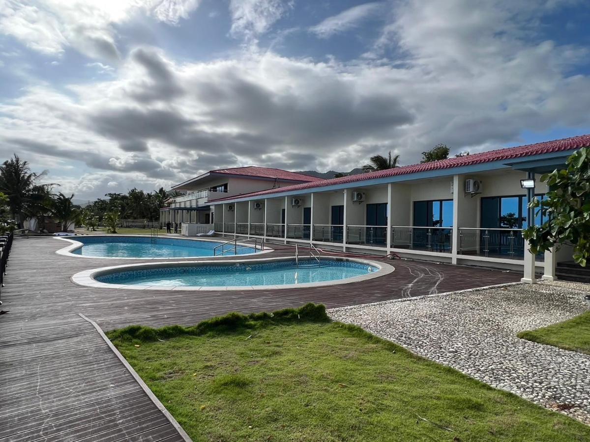 W Golf Resort Oslob Exterior photo